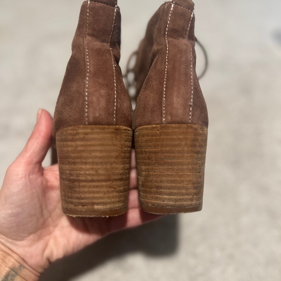 Dolce Vita lace up brown suede heeled boots 7.5 - Picture 4 of 6